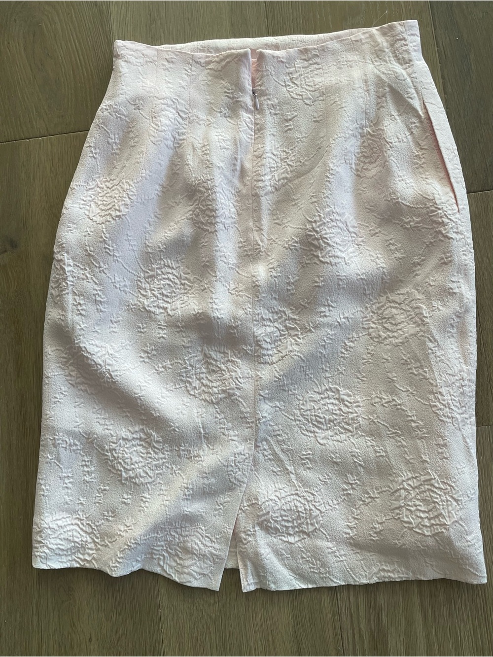 Vintage Dior Light Pink Textured Women's Jacket & Skirt Set - Picture 7 of 16